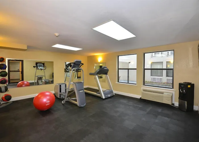 Days By Wyndham Southern Hills/oru Hotel 3*
