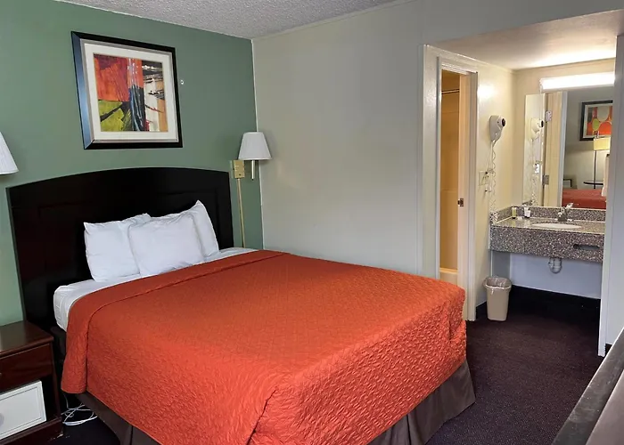 Days By Wyndham Southern Hills/oru 3*