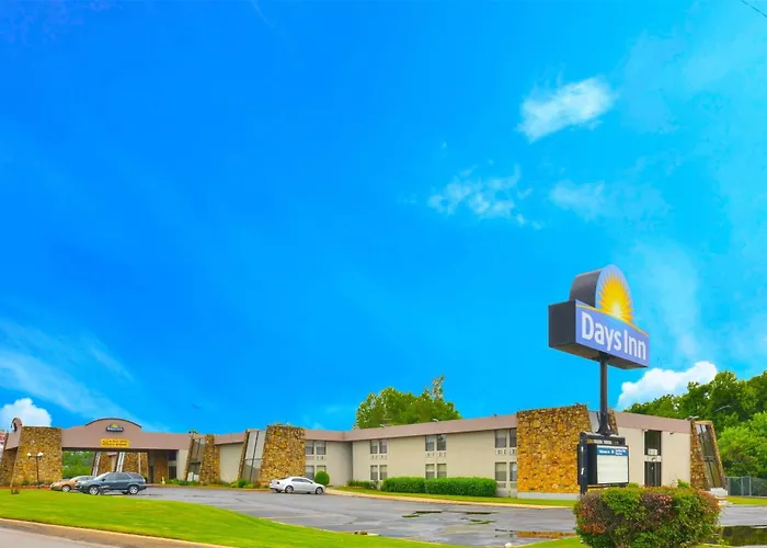 Hotel Days By Wyndham Southern Hills/oru Tulsa