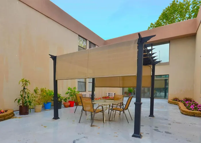 Days By Wyndham Southern Hills/oru Hotel 3*