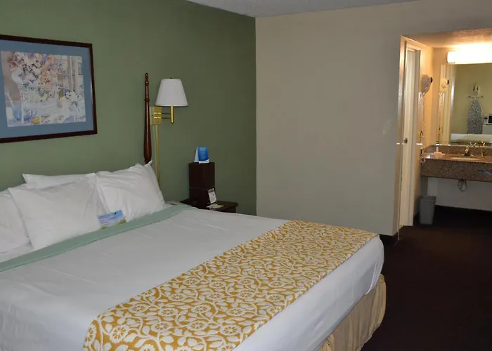 Hotel Days By Wyndham Southern Hills/oru