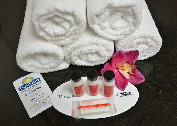 Days By Wyndham Southern Hills/oru 3* Tulsa