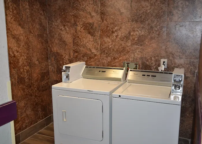 Days By Wyndham Southern Hills/oru 3*