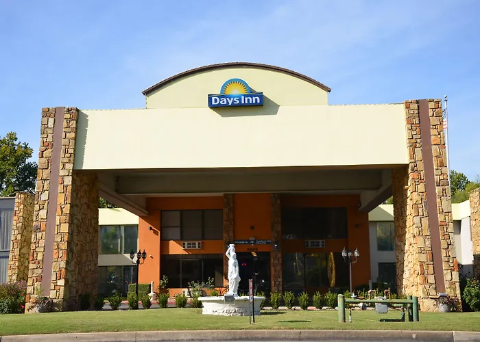 Days By Wyndham Southern Hills/oru Hotel